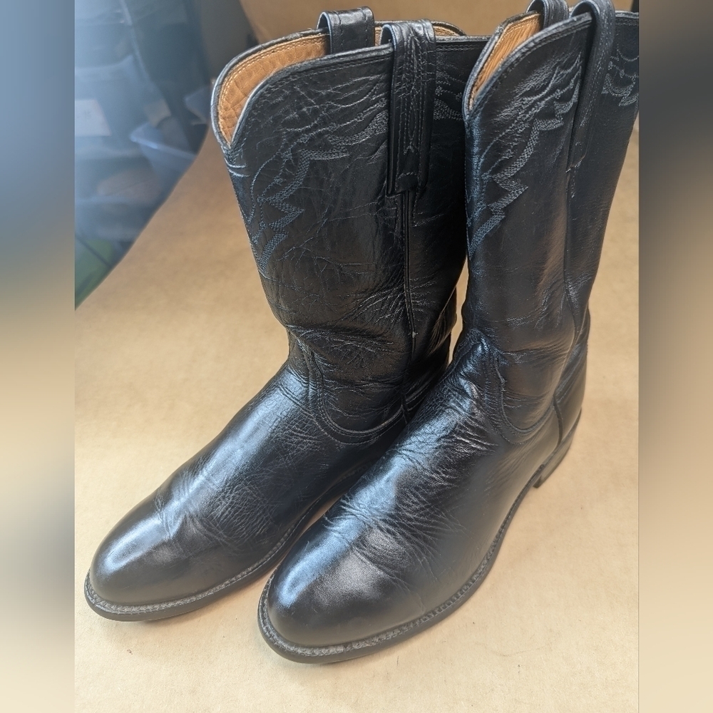 Lucchese Boots men's size 7.5EE black leather classic Western cowboy boots. Grea